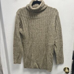 Elegant Vintage wool blend Turtleneck Sweater in Tan